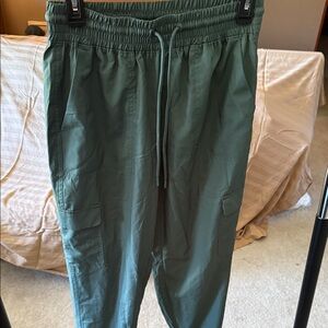 Old Navy Women's Green Cargo Pants